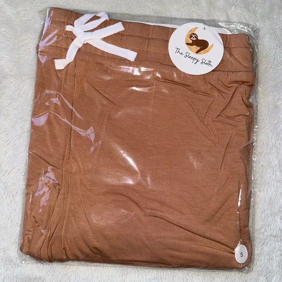 NIB Sleepy Sloth Mama Pants - Picture 2 of 2